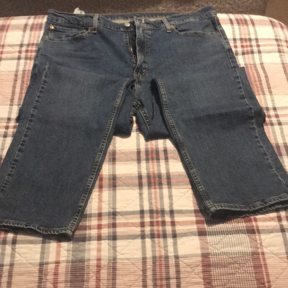 Excellent condition pair of Levi’s 505 40x32 jeans. - Picture 2 of 5